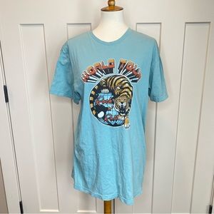 American Highway Rock n’ Roll World Tour size Large graphic TShirt